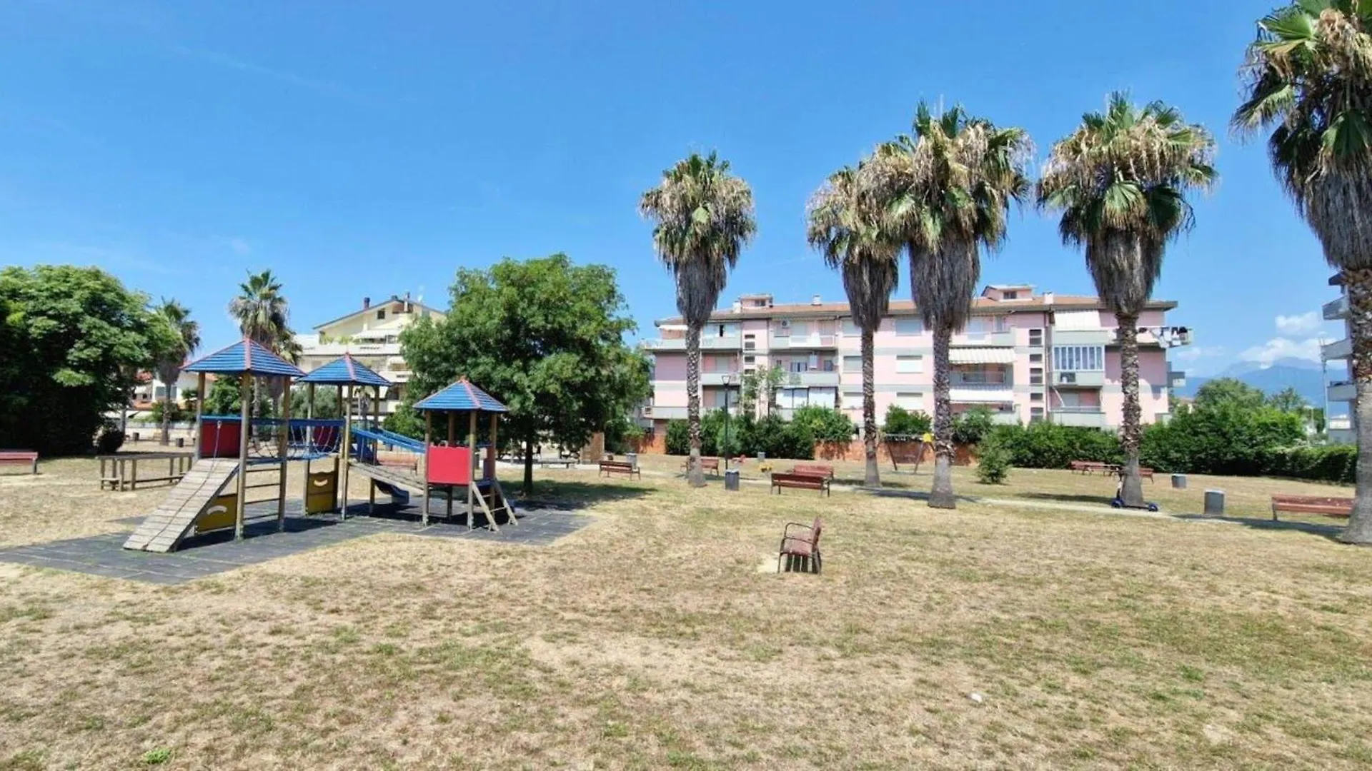 Pineta E Mare - By Belcantovillas Viareggio 0*,  Italy